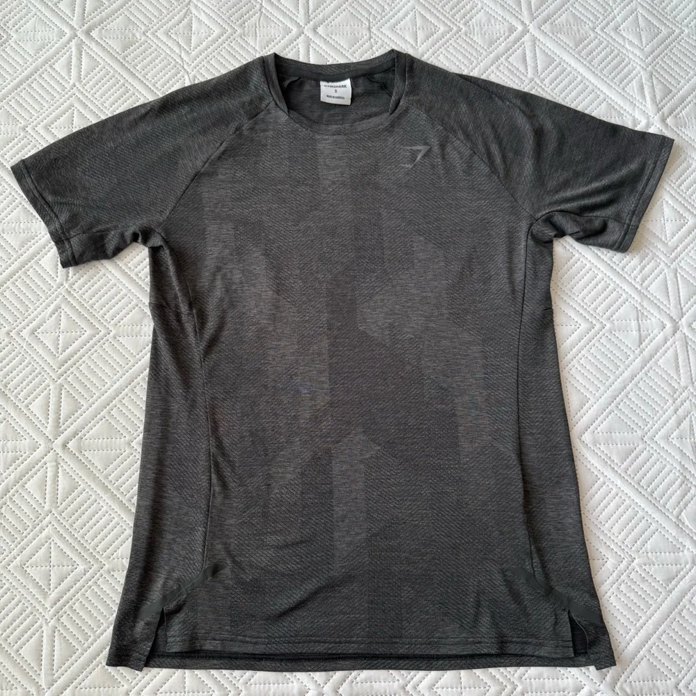 Gymshark Apex Mesh Tee Size Small - Picture 2 of 10